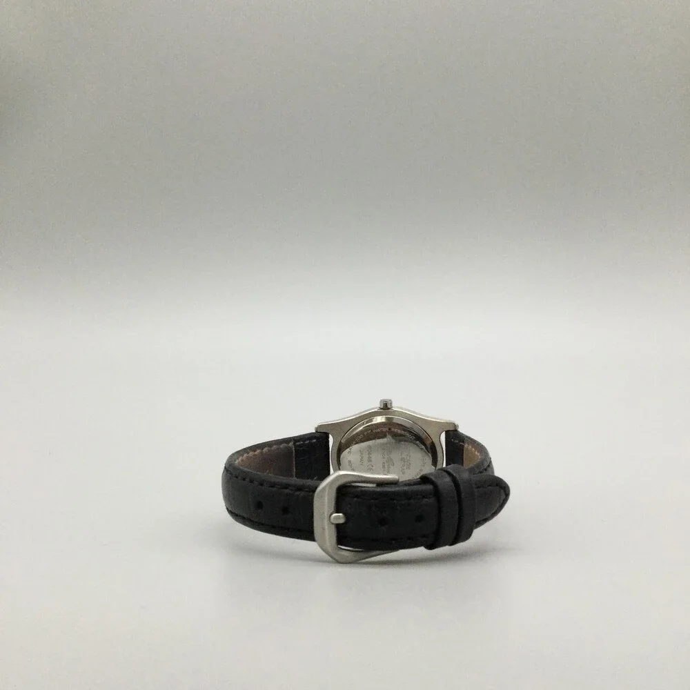 Vintage Eddie Bauer Womens Watch 22mm Oval Dial Brown Leather New Battery